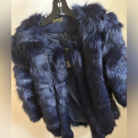 JAYLEY Bamboo Faux Fur Jacket (similar to Frankie shop) - Picture 8 of 8